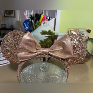 Walt Disney Rose Gold Minnie ears. Like new